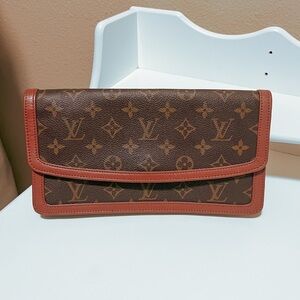 Louis Vuitton Monogram Canvas Flap Clutch – Vintage #844 April 1988